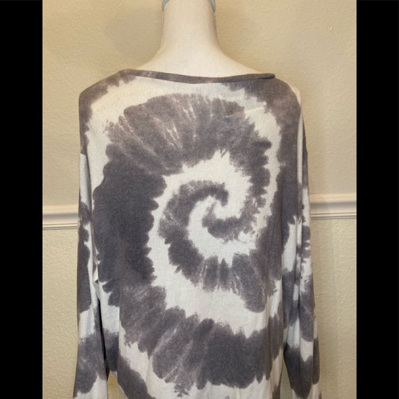 Cozy tee - Picture 2 of 2